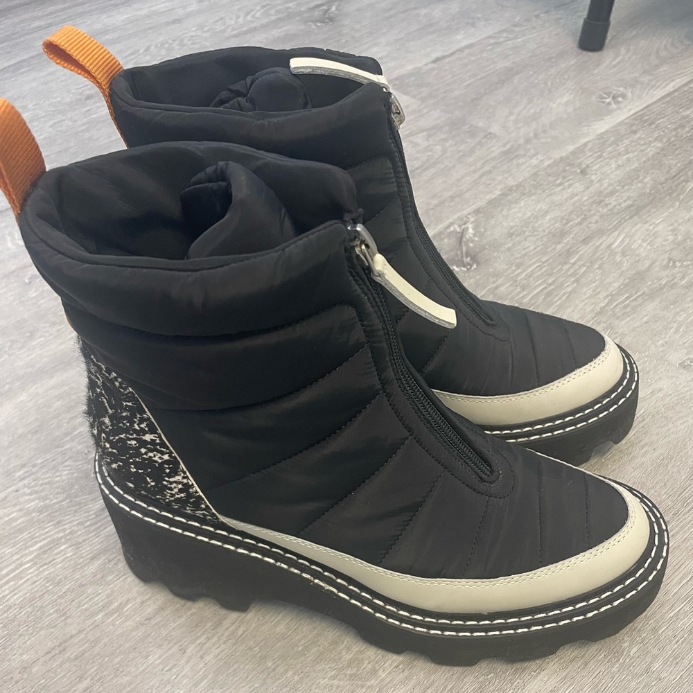 Dolce Vita size 7.5 waterproof boots